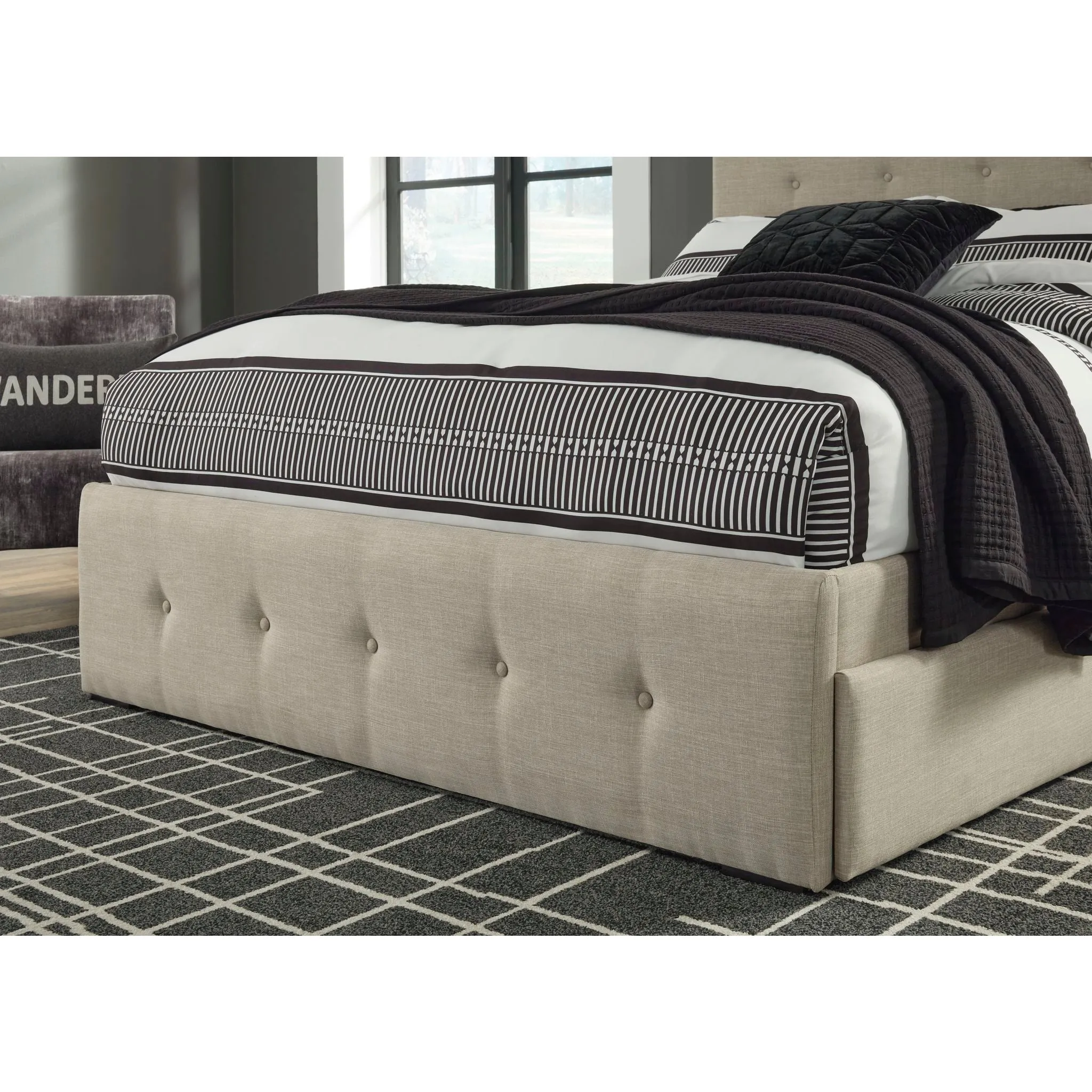 Gladdinson 3 Piece Queen Upholstered Storage Bed - Gray