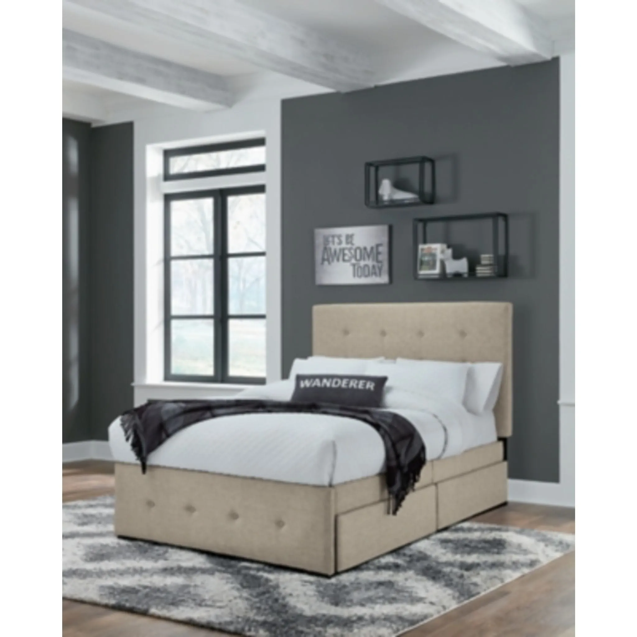 Gladdinson Full Upholstered Bed